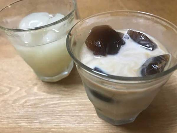 暑い日に！　ダイソーの『アイスバッグ』でキンキンに冷えたドリンクを作ろう