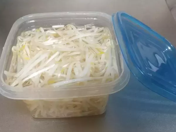 １週間以上も可能！　モヤシをシャキシャキのまま保存するには？