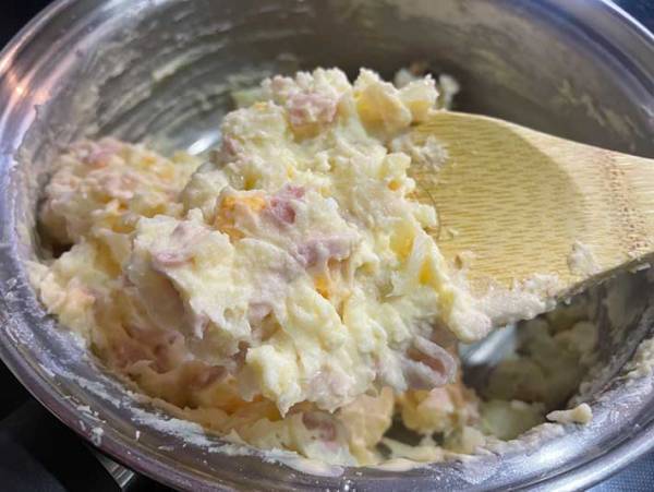 卵の殻むき不要で超簡単！　時短でできるポテトサラダの作り方