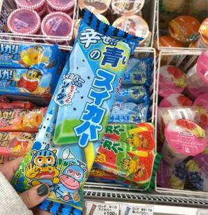 「気になる～！」「食べてみたい！」　発売早々話題の『青いスイカバー』