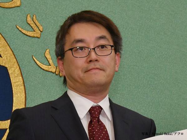 「こんな顔を初めて見た」　羽生善治が『父の日』に投稿した１枚に、反響