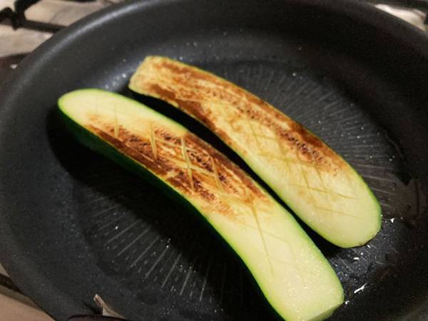 JA全農の『ズッキーニの焼き方』が話題に　「知らなかった」「今度試してみる」