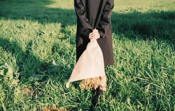 一度発した言葉は取り戻すことはできない　言葉は投げるものではなく、手渡すように