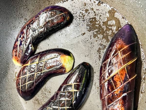 ナスが油を吸いにくくなる方法に「簡単だ！」「知らなかった」