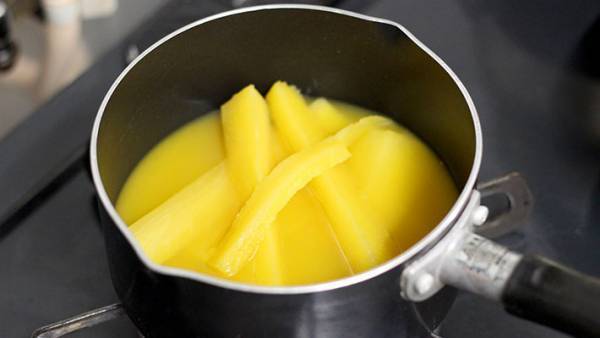 パイナップルの芯の『活用レシピ』に反響　「おいしい予感しかしない」「試してみる」