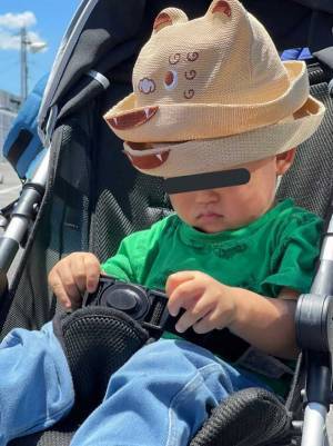 息子「帽子をなくした」　必死に探した母親、ふと、次男を見ると…？