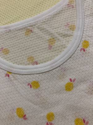 ユニクロで購入した息子の服　エビフライのデザインかと思ったら？