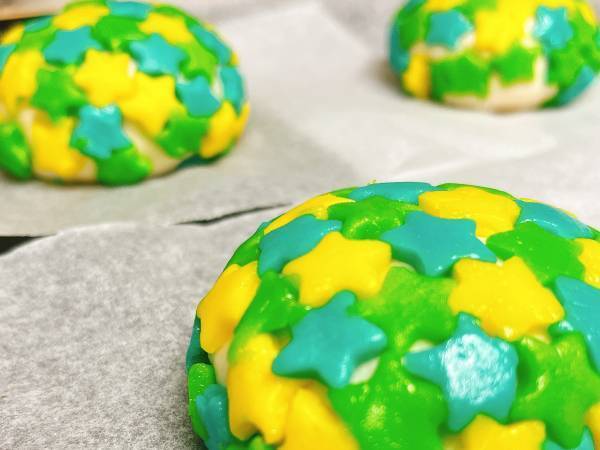 手作りパンに「失敗の予感しかしない…」　完成後「すごすぎる」「子供が好きそう」の声！