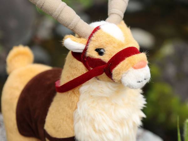 『もののけ姫』２５周年を記念して、ヤックルがぬいぐるみに！　モフモフっぷりがたまらない