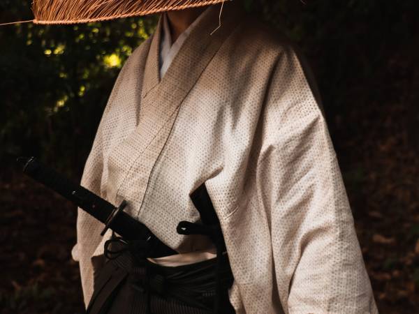 「夏のオススメコーデがこちらです」　ハイレベルな服装に「かっけえ！」「１周回って最先端」