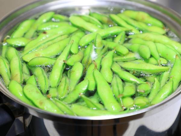 「枝豆は茹でなくても食べられます！」　調理法に「なんだってー！」「知らなかった」