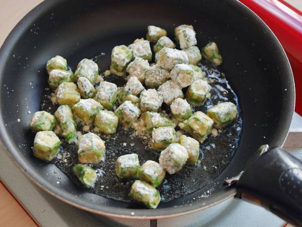 サックサクでホクホク！　オクラの大量消費レシピに反響　「リピ確定」「止まらないおいしさ」