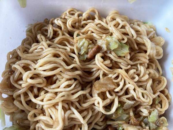 迷油って何？！　ペヤングの新作が気になって仕方ないので、食べてみた