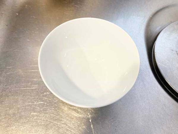 これで気兼ねなく納豆が食べられる！　茶碗のヌルヌル汚れがすっきり落ちる裏技