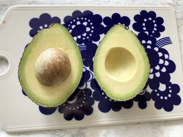 もうこれでダメにしない！　自宅で簡単にできる『冷凍アボカド』の作り方