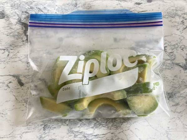 もうこれでダメにしない！　自宅で簡単にできる『冷凍アボカド』の作り方