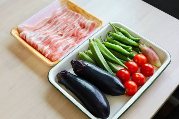 夏野菜たっぷり『夏の豚汁』　「自由な発想がいい」「栄養豊富でいい」と反響