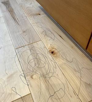 新居に落書きをした２歳児　母親の行動に「最高の発想」「見習いたい！」