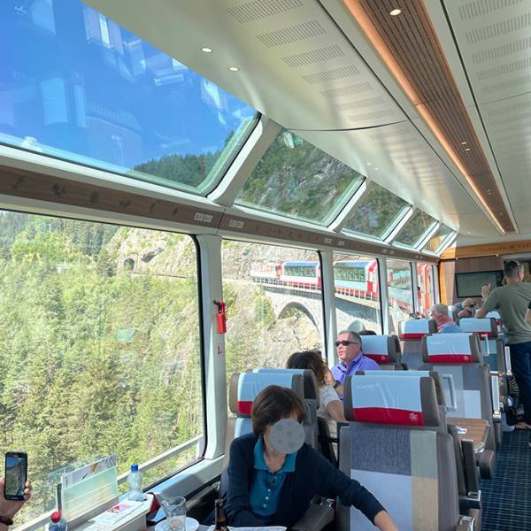 スイス旅行中に「ここ、日本…？」　衝撃的な写真に「どういうこと！？」「吹いた」