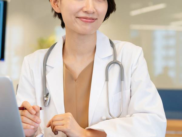 なぜか『穏やかな助産師』しかいない産婦人科　理由に「かっこいい！」「泣ける」