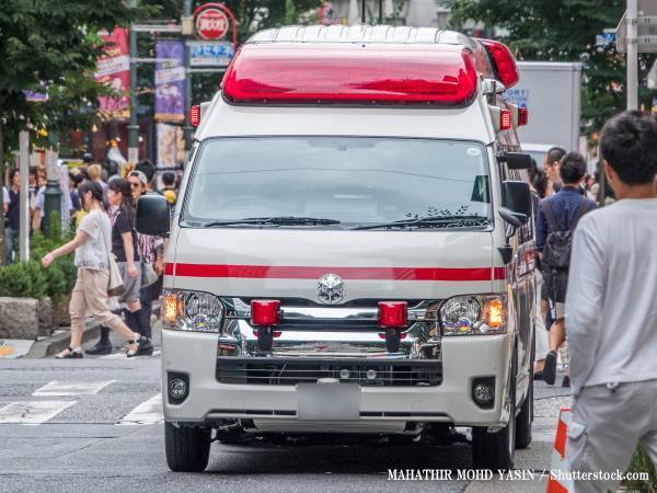 救急車に掲げられた『プラカード』　内容に「どんどんやるべき」「いい取り組み！」