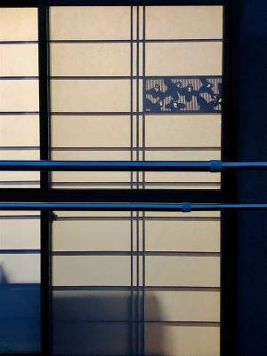 障子をよく見ると…？　手作りの『板』に「素晴らしい！」「これはナイスアイディア」