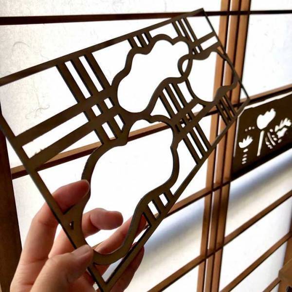 障子をよく見ると…？　手作りの『板』に「素晴らしい！」「これはナイスアイディア」