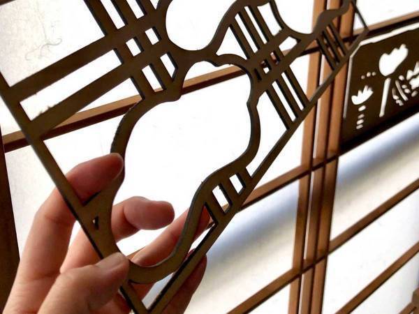 障子をよく見ると…？　手作りの『板』に「素晴らしい！」「これはナイスアイディア」