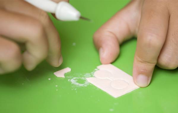 チョコレートから『化石』を発掘　方法に「めっちゃせこくて笑った」の声