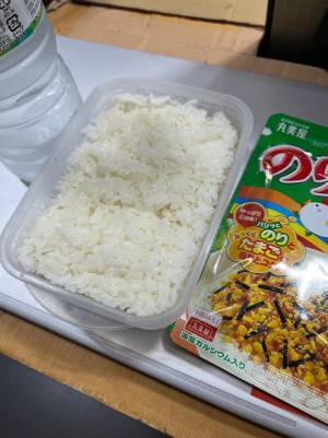 高級車に乗る部下のランチを見た上司がひと言　「本当に乗ってる？」