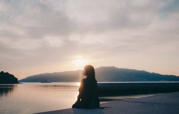 人は、どのように変容するのか　夏の終わり、生きものたちの姿に、ふと自分を重ねる