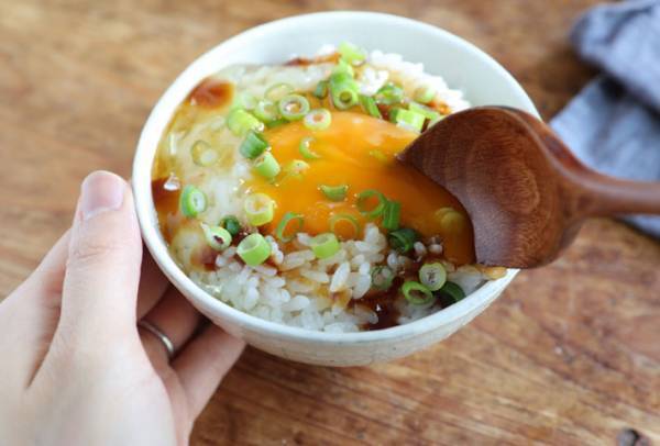 卵かけご飯にプラスすると、よりおいしい　意外な『調味料』は？