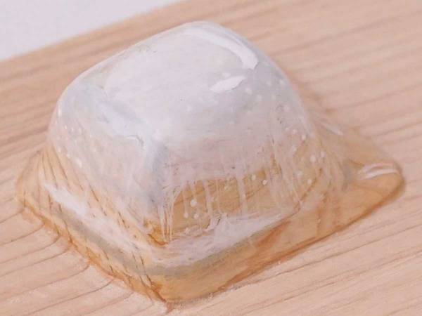 木彫りの氷の『作り方』にツッコミ殺到！　「そうはならんやろ！？」「すごすぎる…」