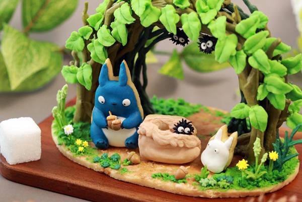 フィギュア…かと思いきや！？　トトロのアイシングクッキーに「もはや芸術作品」