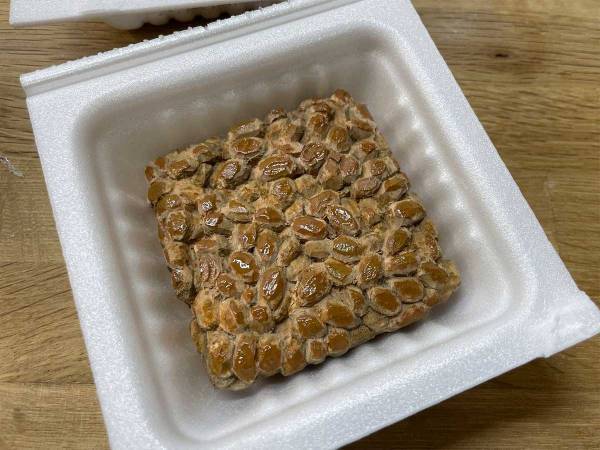 １２万人が驚いた『納豆』　実は、本物ではなくて…？