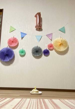 １歳になった娘の記念撮影　オチに「申し訳ないけど笑ってしまった！」