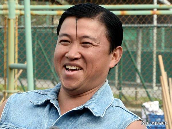 ヒザをケガしたスギちゃん　息子の対応に「ワイルドすぎる！」