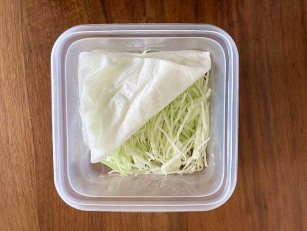 余ってしまった千切りキャベツ…　簡単に長持ちさせる方法がコチラ！