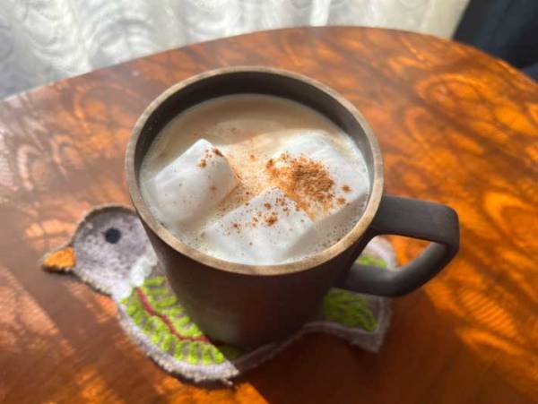 肌寒い朝晩に、ホッとひと息　『マシュマロミルクティー』の作り方は？　「優しい味に癒される」