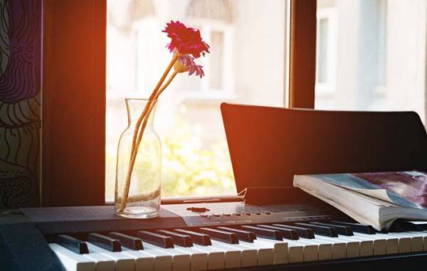 『自分の歌』を書くことで、人生に新しい物語を創っていく