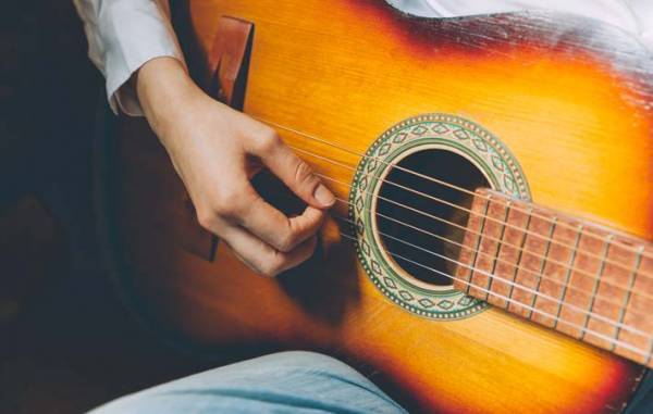 『自分の歌』を書くことで、人生に新しい物語を創っていく