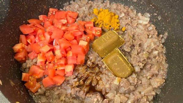 シェフ考案！お店の味が再現できるキーマカレーレシピ「簡単」「おいしくできた」