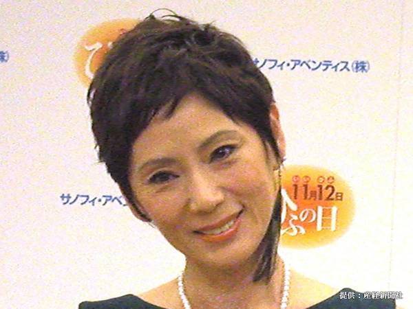 がん闘病の秋野暢子『胃ろう』抜去を報告　「おめでとう！」「本当によかった」