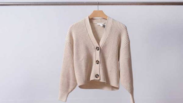 不要なアイテムをフリマアプリに出品　売れ行きがイマイチな理由は…？