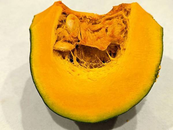 「勉強になります」　スーパーの青果部がすすめる、おいしいカボチャの見分け方とは