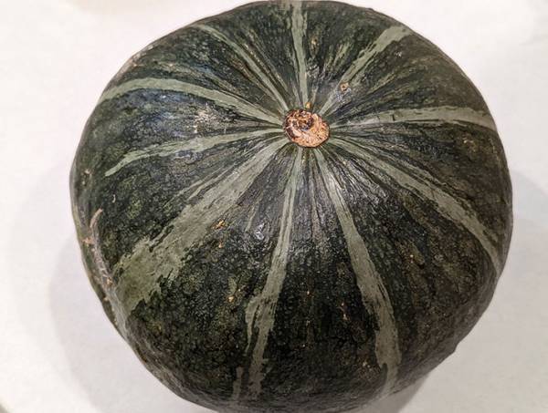 「勉強になります」　スーパーの青果部がすすめる、おいしいカボチャの見分け方とは