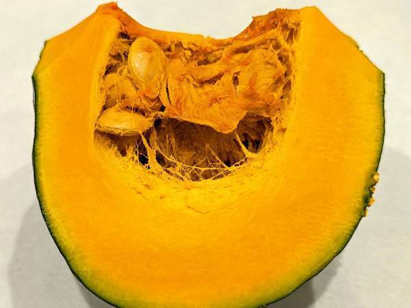 「勉強になります」　スーパーの青果部がすすめる、おいしいカボチャの見分け方とは