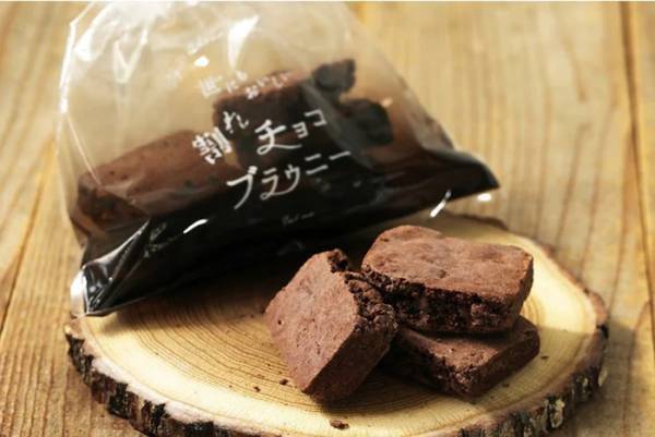 【猫好き必見】かわいすぎる『ねこねこ食パン』がついたパンセットが限定発売！