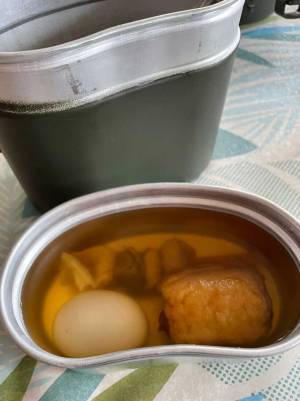 ローソンに持参した『フタ付きの容器』に「こんな使い道もあったのか！」