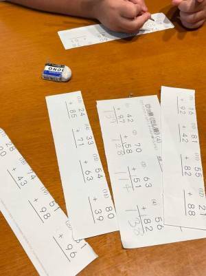 宿題が苦手な発達障害の息子　プリントに『ひと工夫』を施すと？　「発想の転換」「大人にも通じる」